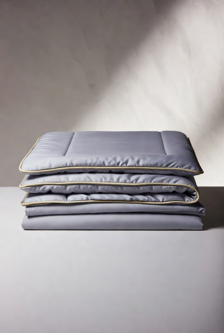 Vela Sanctuary Silk Cooling Quilt